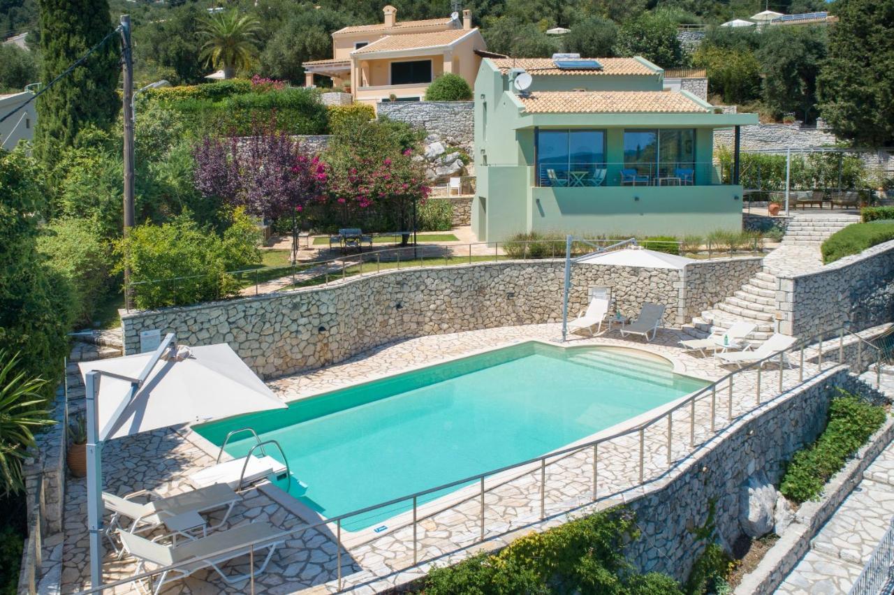 Villa - Almyra